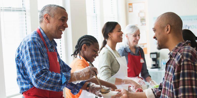 happy-church-volunteers